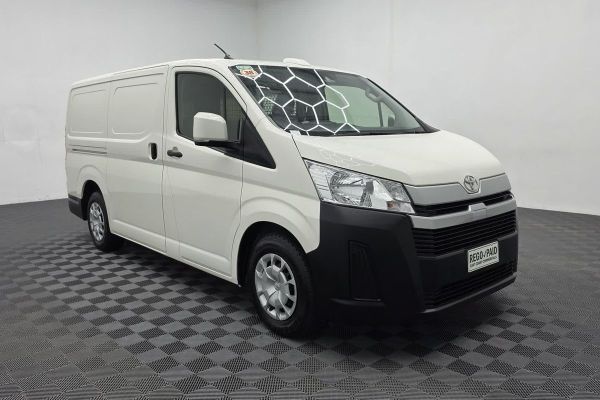 2022 Toyota Hiace GDH300R LWB image