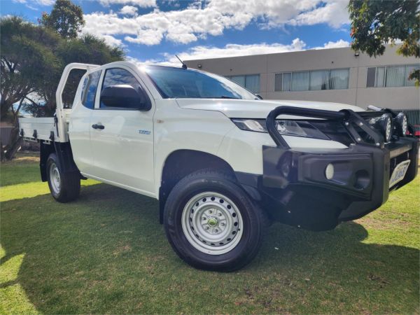 2021 Mitsubishi Triton MR GLX image