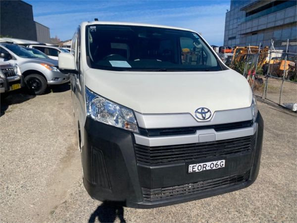 2021 Toyota Hiace GDH300R  image