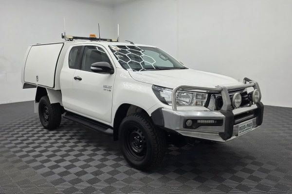 2019 Toyota Hilux SR GUN126R 4X4 image