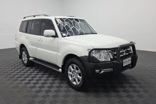 2021 Mitsubishi Pajero GLX NX image
