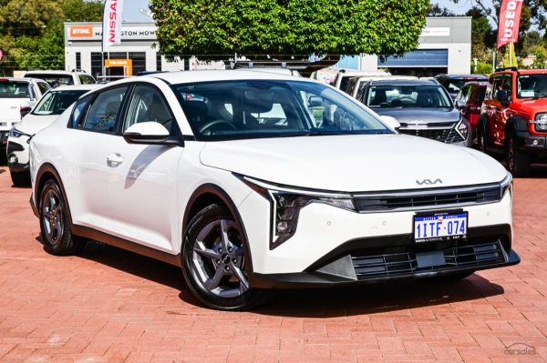 2025 Kia K4 CL4M S image