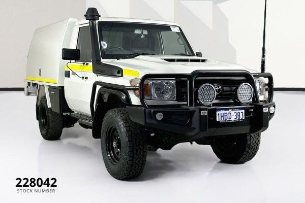 2020 Toyota Landcruiser VDJ79R Workmate image