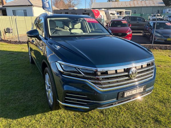 2020 Volkswagen Touareg MKIII Premium image