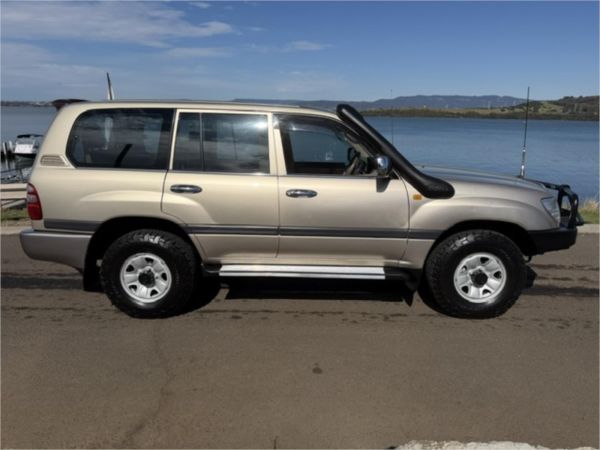 2004 TOYOTA LANDCRUISER 4D WAGON HDJ100R GXL (4x4) image