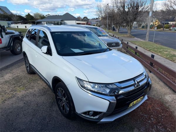 2017 MITSUBISHI OUTLANDER 4D WAGON ZK MY17 LS SAFETY PACK (4x4) 5 SEATS image