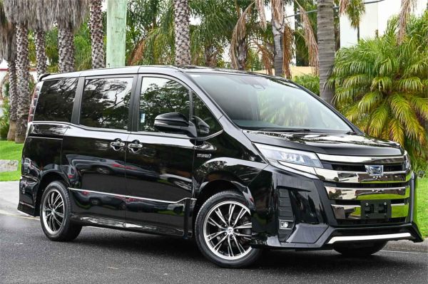 2018 Toyota Noah Wagon ZWR80 SI image