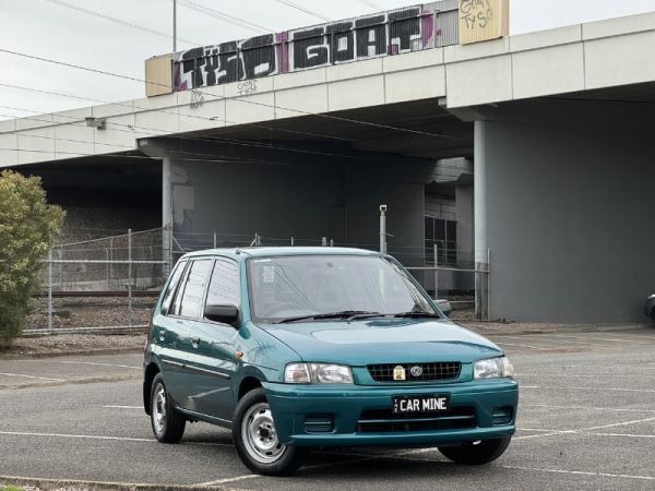 1996 Mazda 121 HATCHBACK METRO DW1031 image