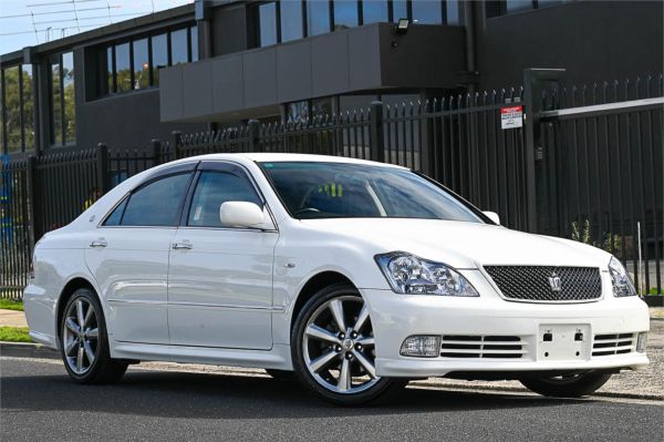 2004 Toyota Crown Sedan GRS182 Athlete image