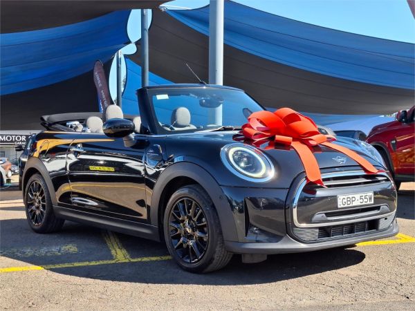 2022 MINI Cooper F57 LCI-2 MINI Yours image