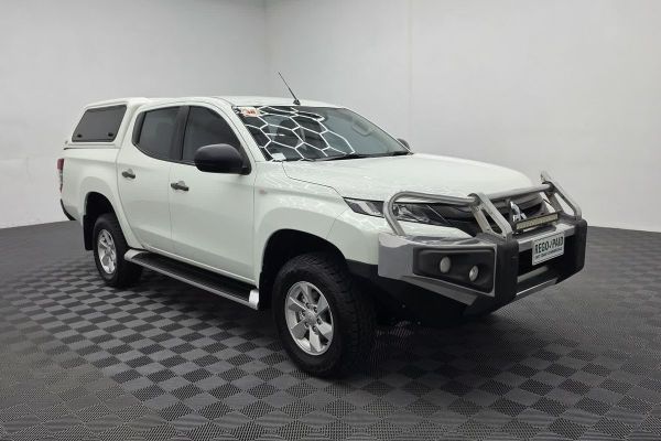 2021 Mitsubishi Triton GLX+ MR 4X4 image