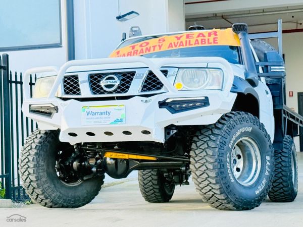 2010 Nissan Patrol ST GU 6 Manual 4x4 MY10 image