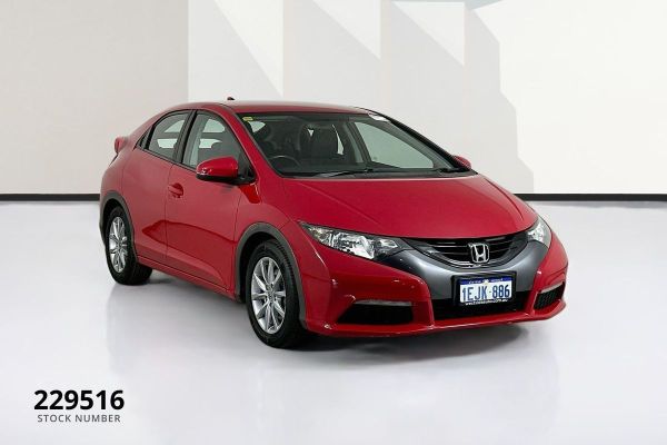 2013 Honda CIVIC VTi-S FK image