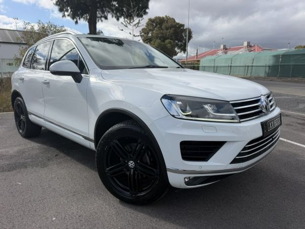 2015 Volkswagen Touareg 7P MY15 V6 TDI White 8 Speed Automatic Wagon image