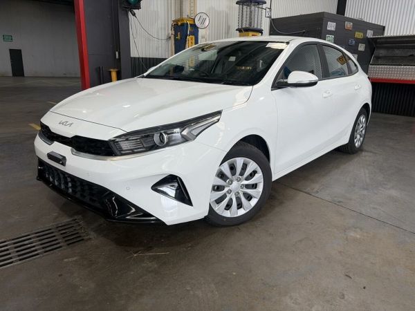 2024 Kia Cerato BD MY24 S White 6 Speed Automatic Hatchback image