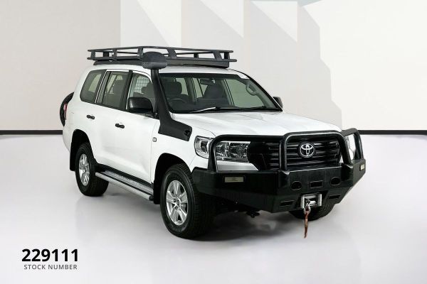 2020 Toyota Landcruiser VDJ200R GX image