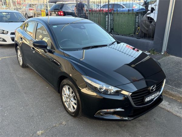 2018 MAZDA MAZDA3 4D SEDAN BN MY18 MAXX SPORT image