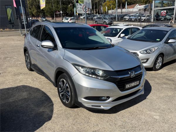 2015 HONDA HR-V 4D WAGON VTi-L image
