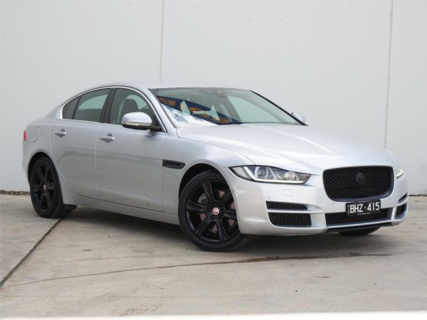 2016 Jaguar XE Sedan X760 17MY 20t Prestige image