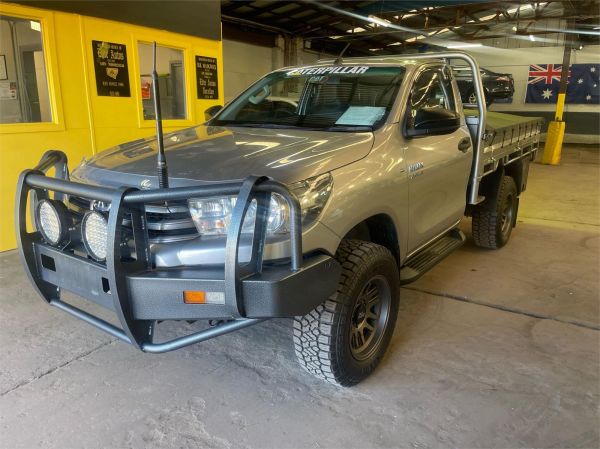 2018 TOYOTA HILUX C/CHAS GUN126R MY19 SR (4x4) image