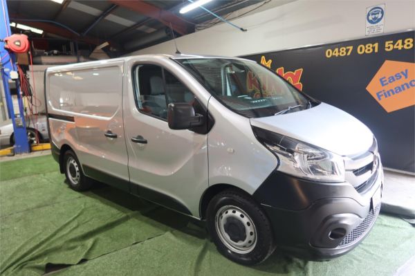 2021 Mitsubishi Express SN MY22 GLX image