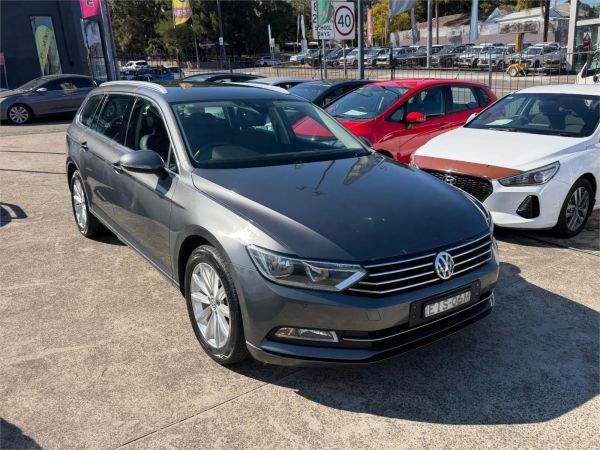 2015 VOLKSWAGEN PASSAT 4D WAGON 3C MY16 132 TSI COMFORTLINE image