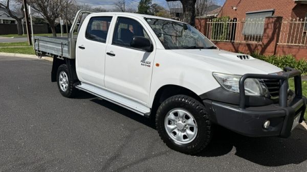 2012 Toyota Hilux KUN26R MY12 SR (4x4) White Crystal 5 Speed Manual Dual Cab Pick-up image