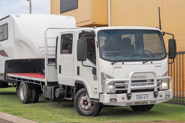 2012 ISUZU NPR C/CHAS NH 300 CREW