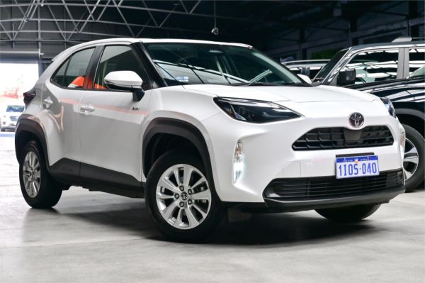 2025 Toyota Yaris Cross MXPJ10R GX image