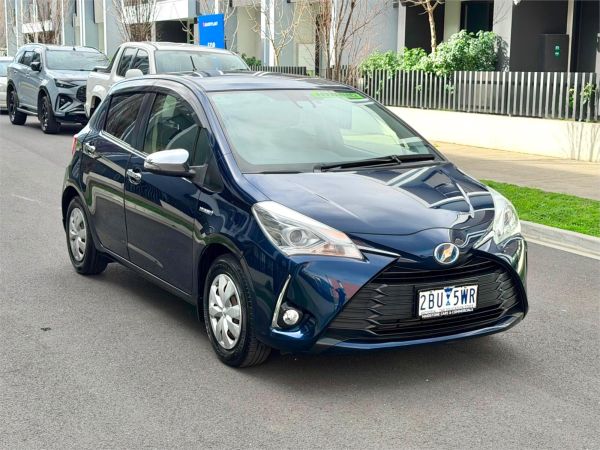 2018 TOYOTA VITZ 5D HATCHBACK NHP130 F (HYBRID) image