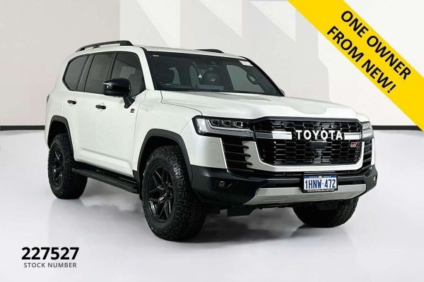2022 Toyota Landcruiser FJA300R GR Sport image