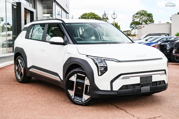2026 Kia EV3 Earth Long Range Auto 2WD MY27 image