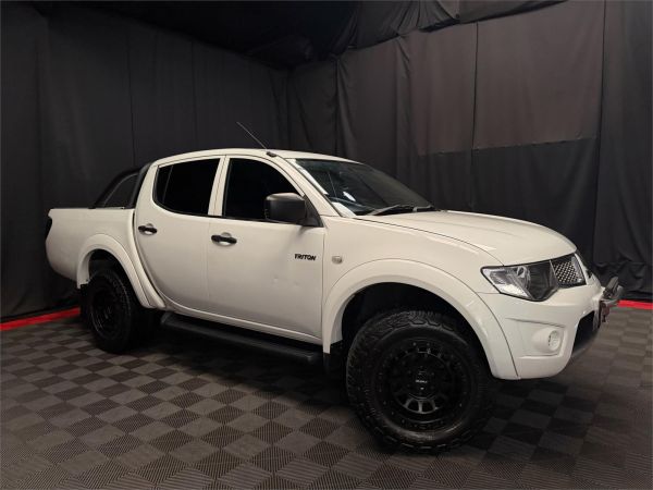 2013 MITSUBISHI TRITON DOUBLE CAB UTILITY MN MY12 GL-R image