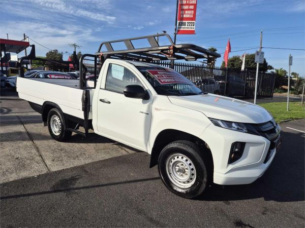 2020 Mitsubishi Triton MR GLX image