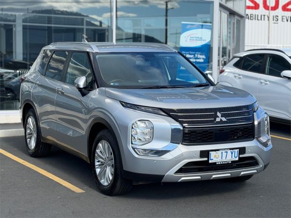 2024 Mitsubishi Outlander ZM LS image