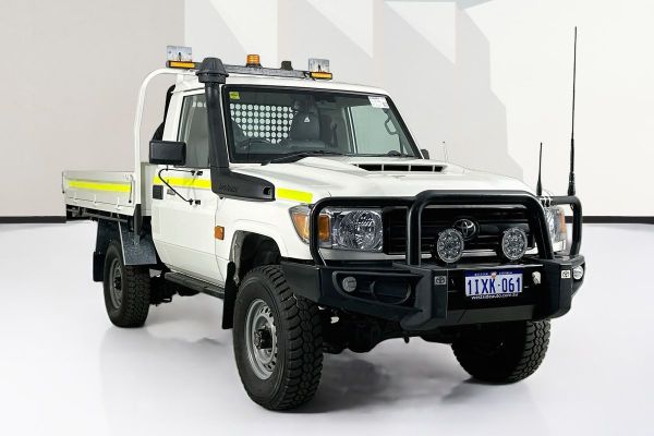 2023 Toyota Landcruiser VDJL79R Workmate image