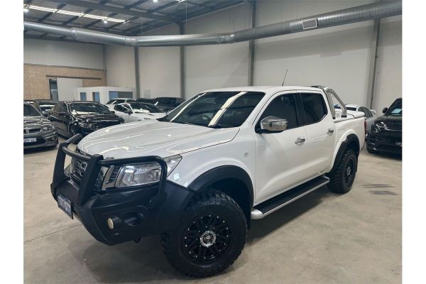2015 Nissan Navara ST D23 4X4 image