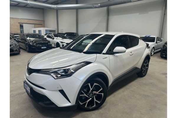 2019 Toyota C-HR NGX10R Koba image