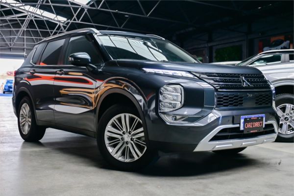 2024 Mitsubishi Outlander ZM LS image
