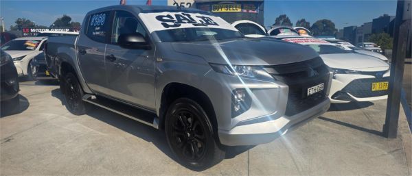 2021 Mitsubishi Triton MR GLX-R image