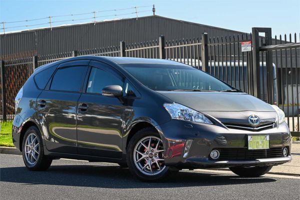 2013 Toyota Prius Wagon ZVW40 Alpha G image