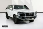 Image for 2023 Toyota Landcruiser FJA300R GX