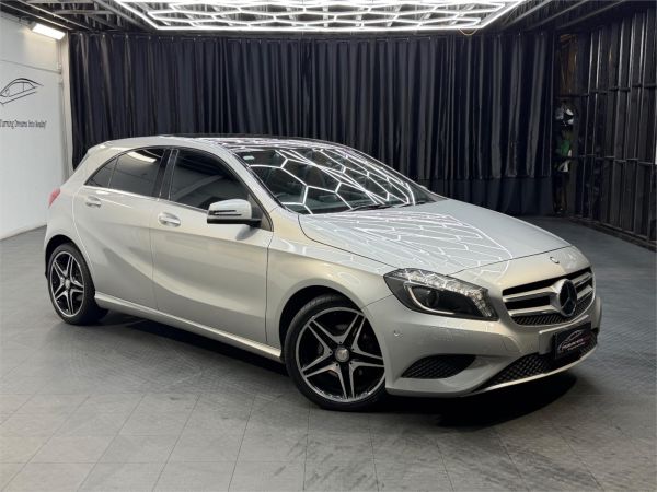 2014 Mercedes-Benz A-Class Hatchback W176 A200 CDI image