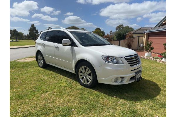 2014 Subaru Tribeca R Premium Pack B9 image