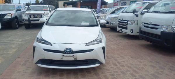 2019 Toyota Prius Hybrid s type auto image