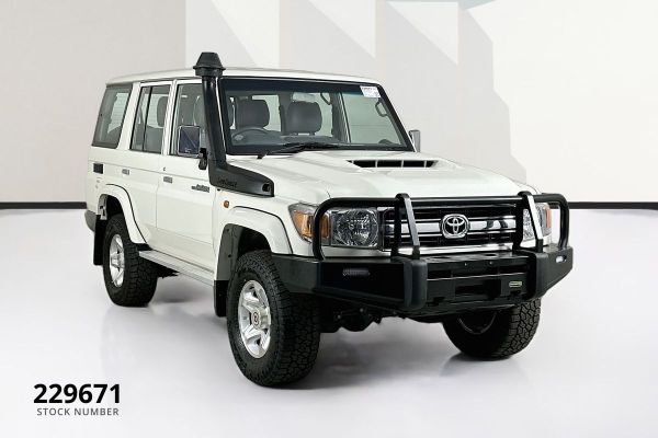 2021 Toyota Landcruiser VDJ76R GXL image