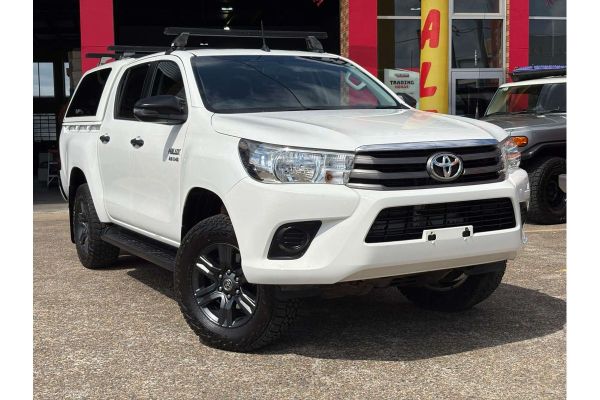 2017 Toyota Hilux SR GUN126R 4X4 image