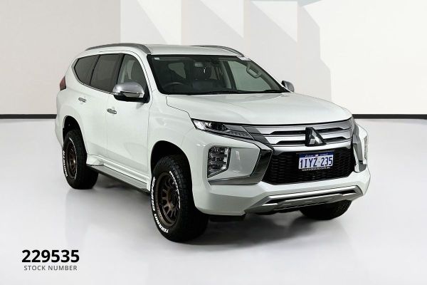 2020 Mitsubishi Pajero Sport QF GLS image