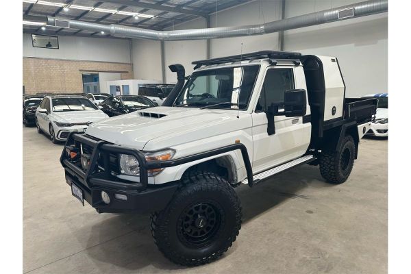 2020 Toyota Landcruiser VDJ79R Workmate image