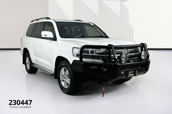 2020 Toyota Landcruiser VDJ200R GXL image